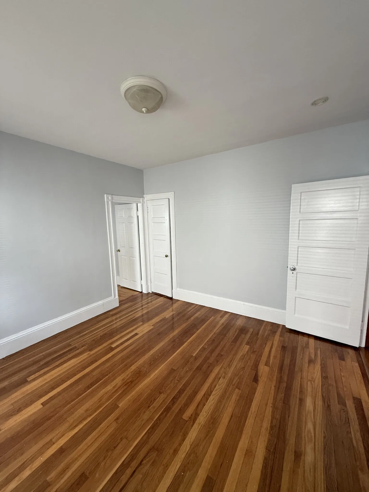 68 Willow Ave, Davis Square