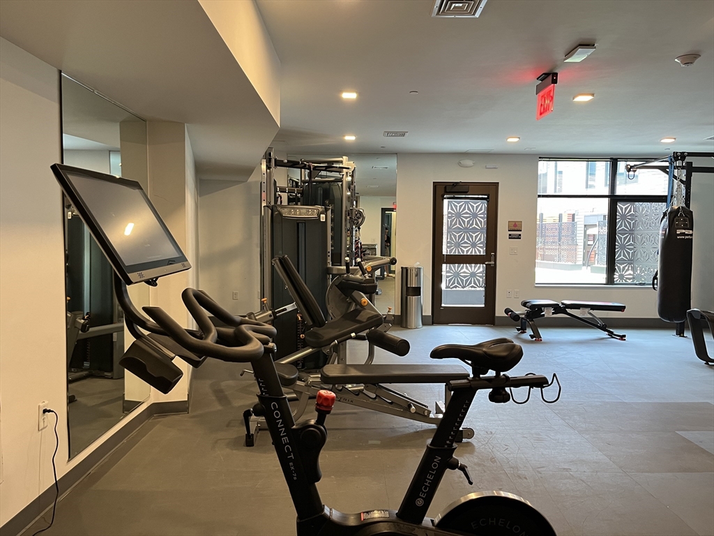 89 Brighton Ave, Allston