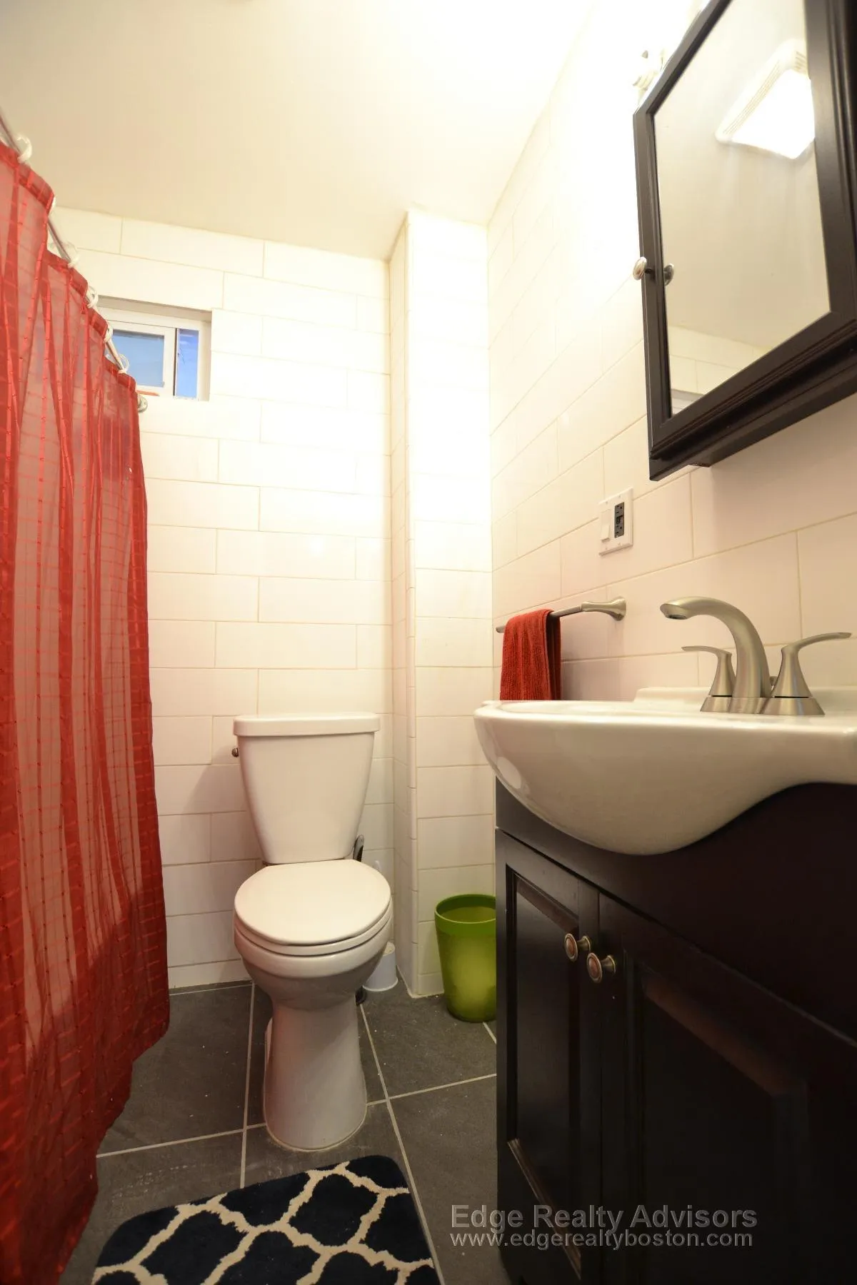 311 Warren St, Waltham