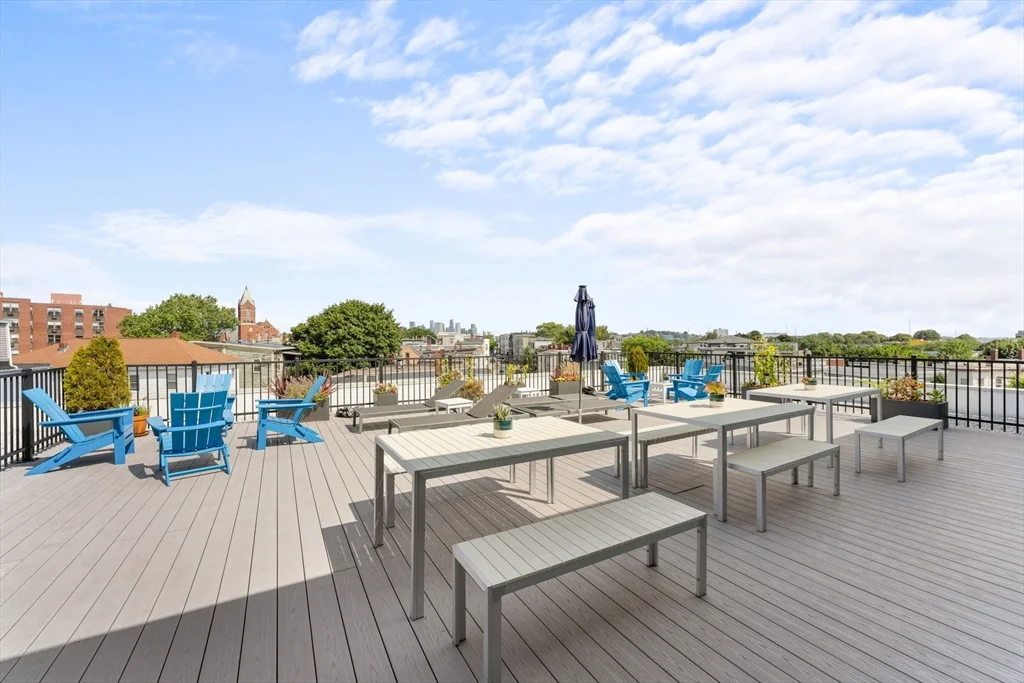 944 Dorchester Ave, Dorchester