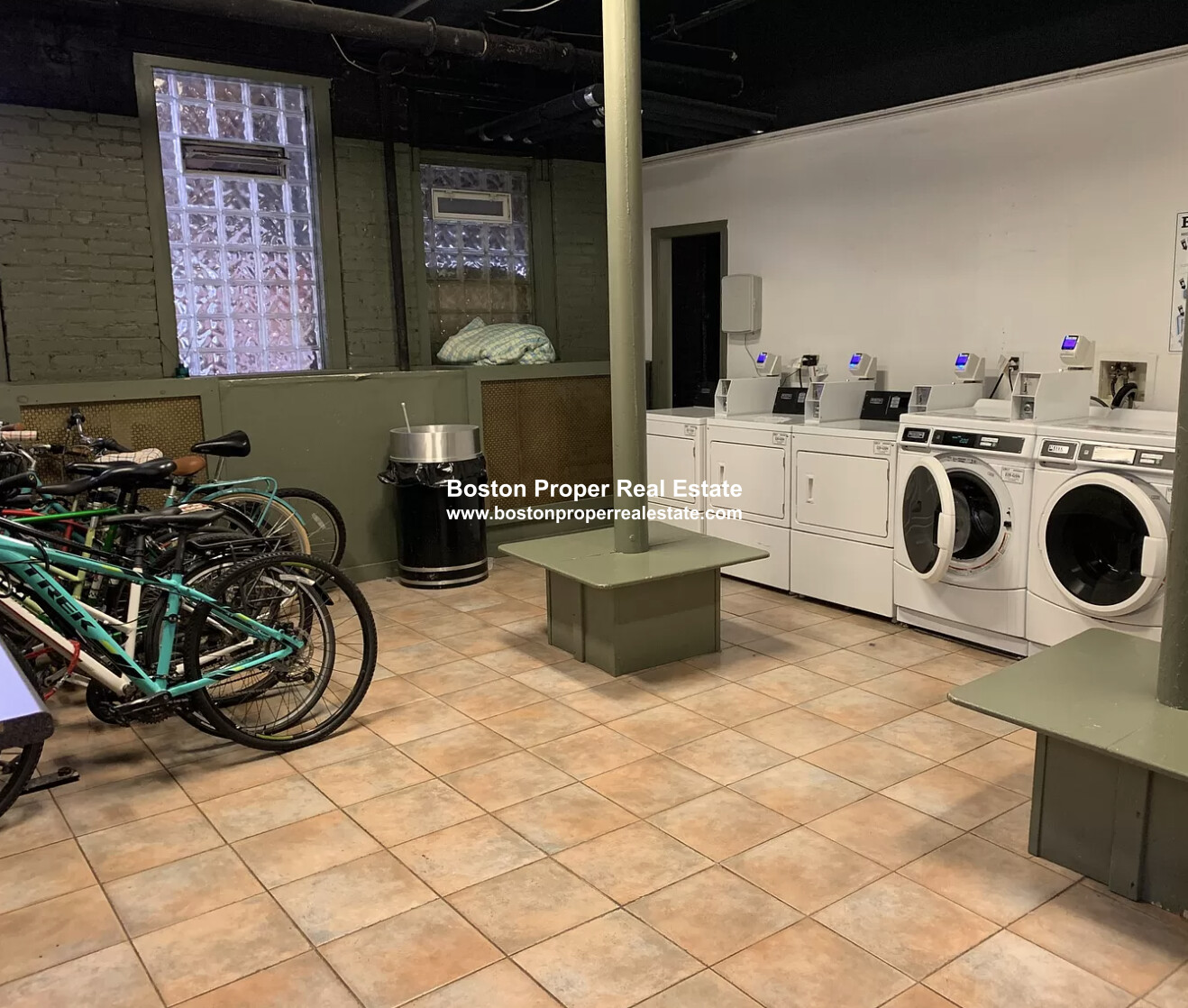 26 Hemenway St, Fenway