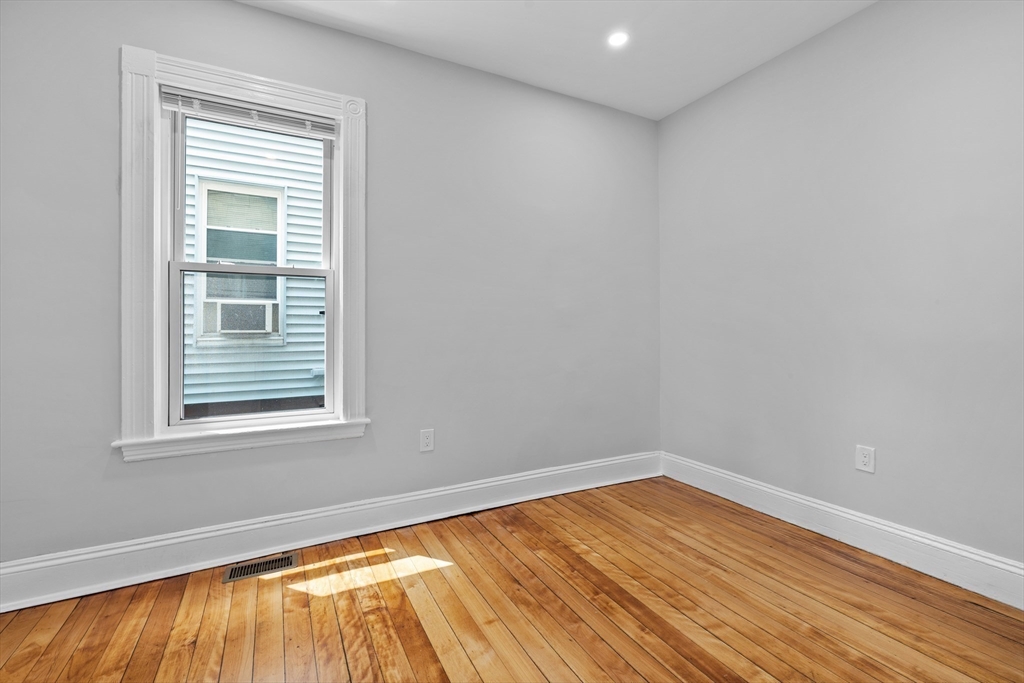 29 Magnolia St, Dorchester