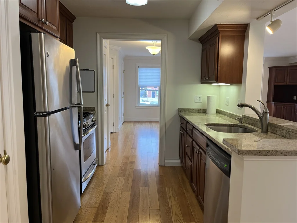 12 Rose St, Stoughton