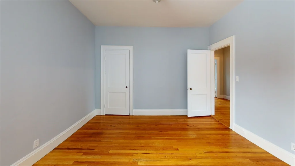 79 Thatcher St, Coolidge Corner