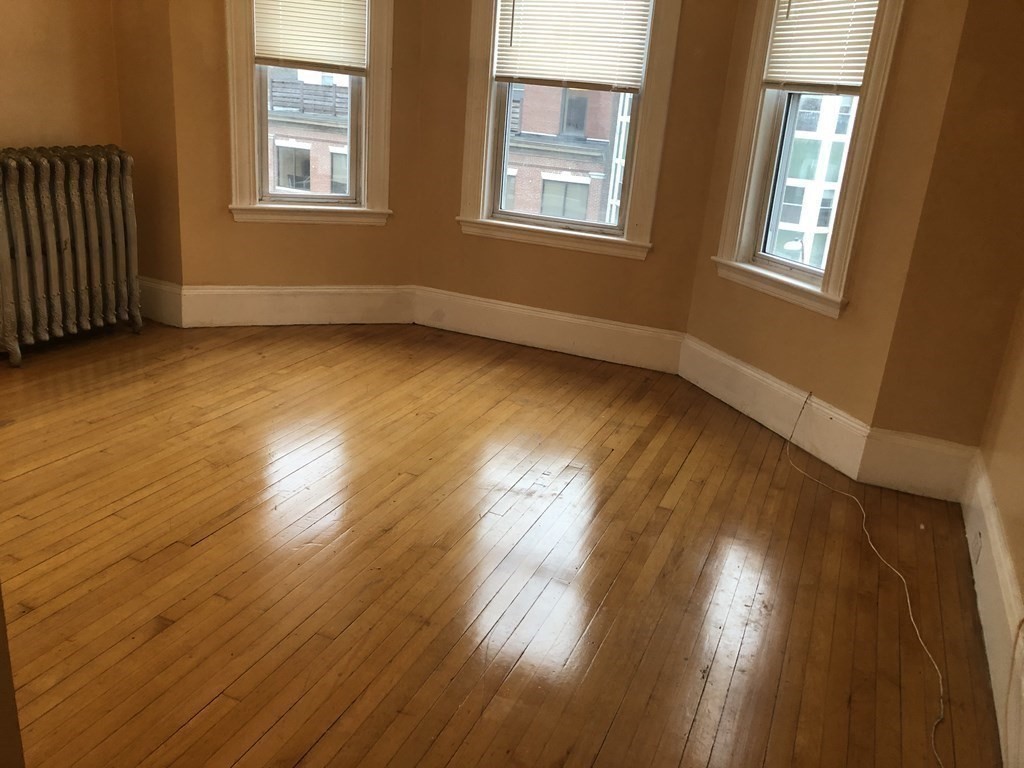 68 Boylston St, Brookline