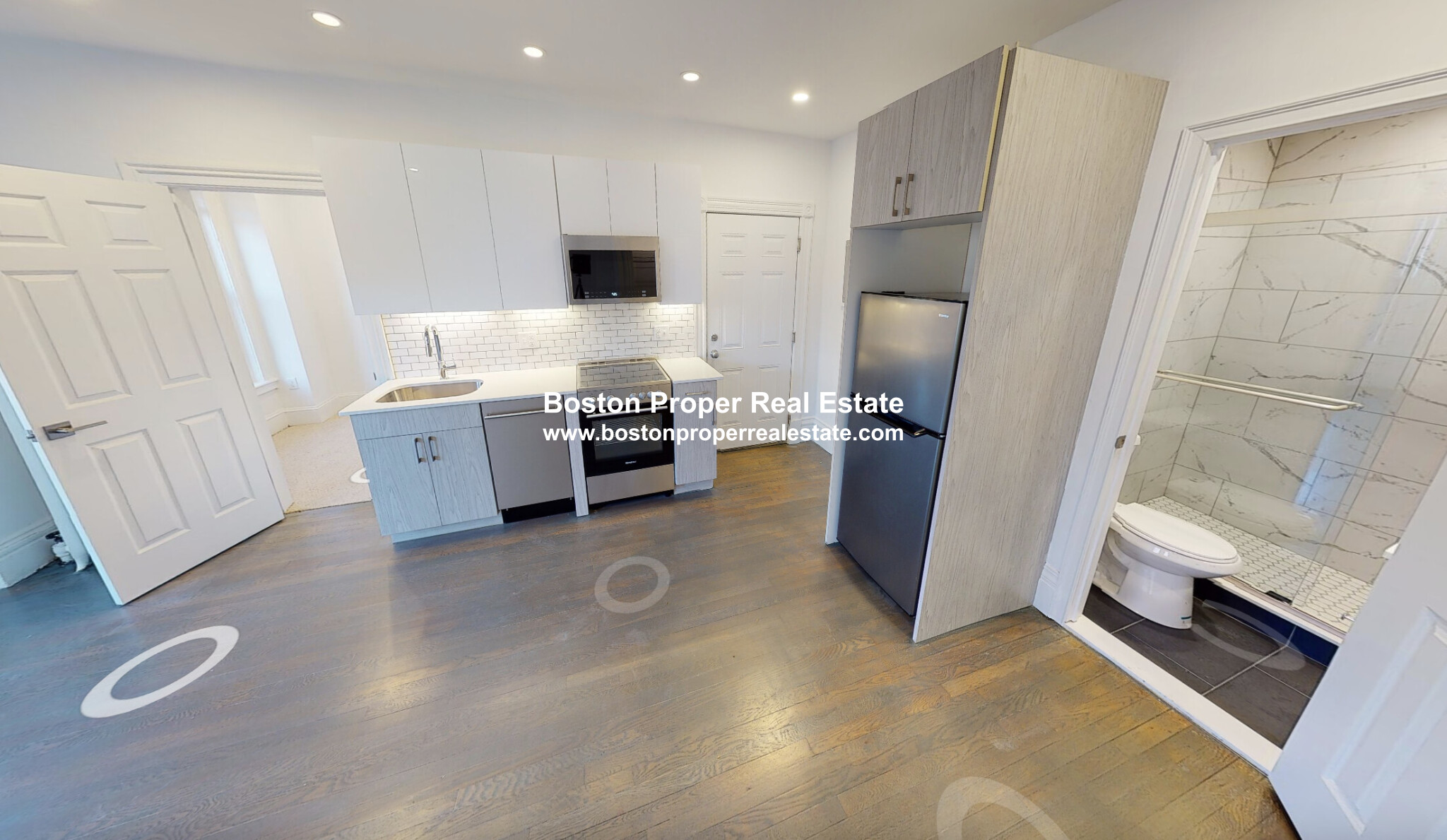 225 Newbury St, Back Bay