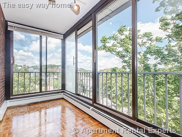 31 Harris St, Other