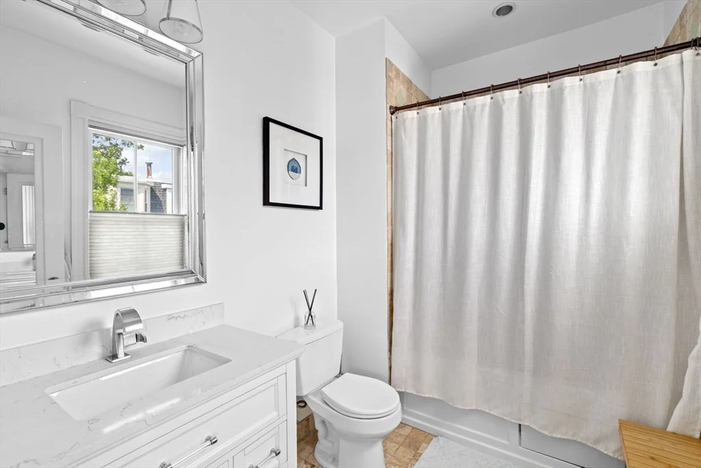 471 East 3rd St, South Boston