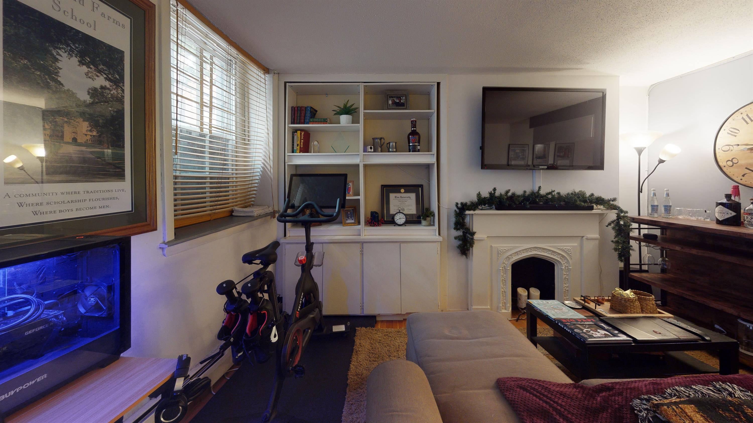 1 bed, 1 bath apartment for rent at 64 West Cedar St Unit 2, Beacon Hill — photo 3 of 5