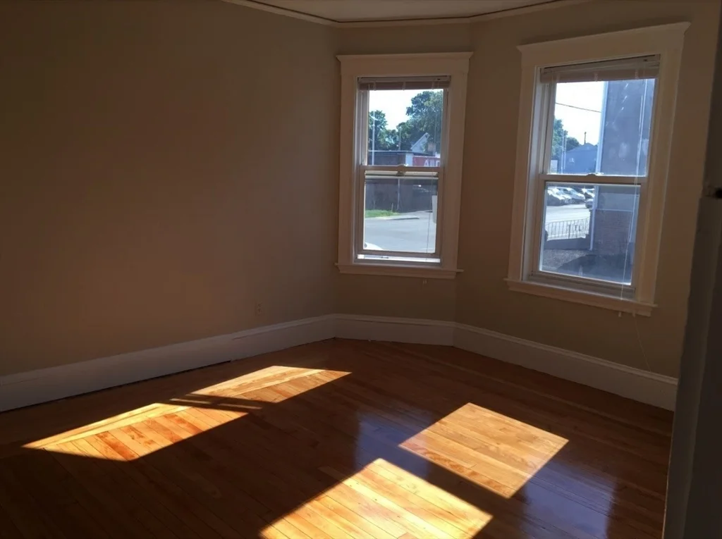 295-297 Washington St, Quincy