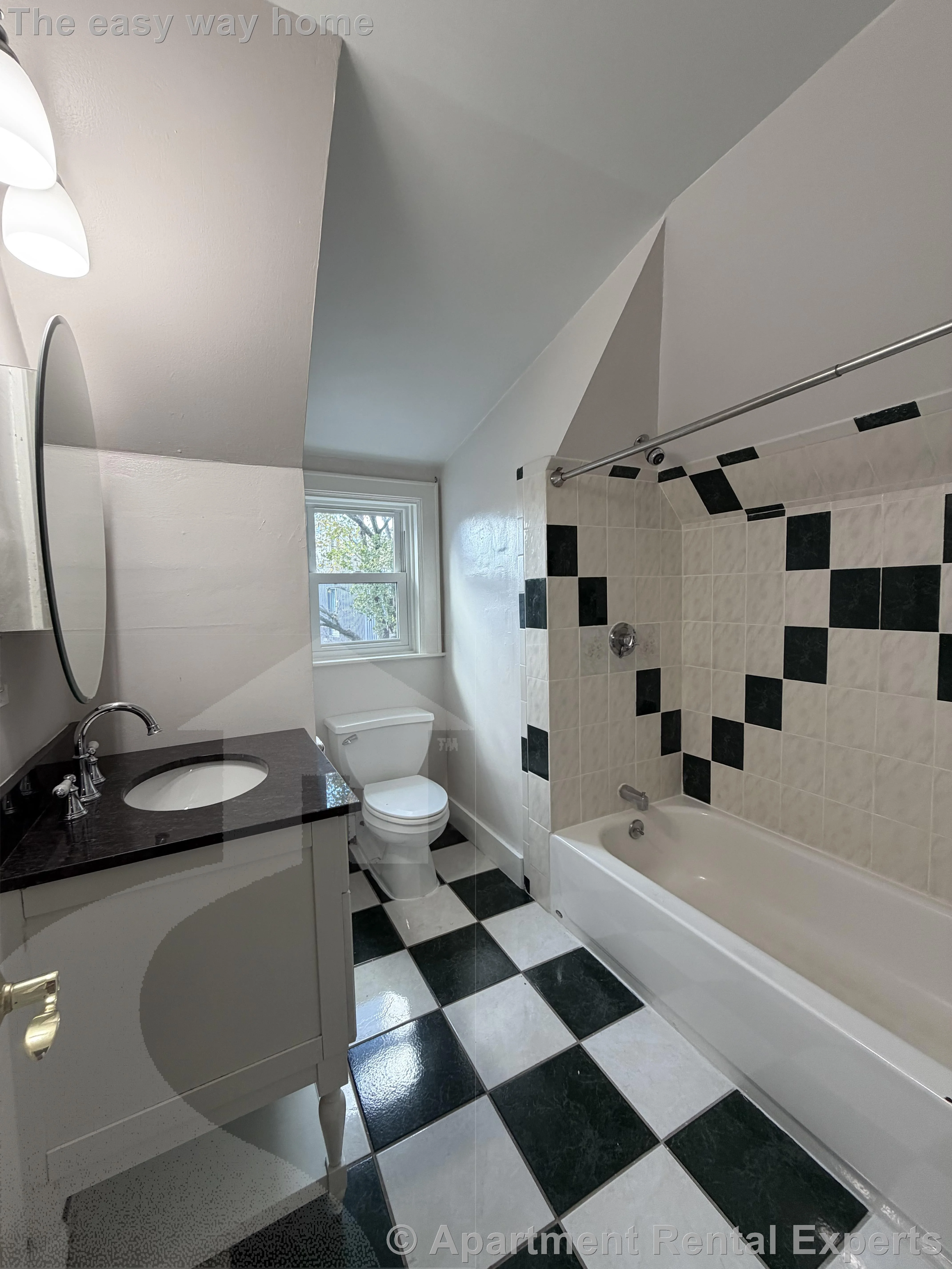 8 Marbury Terr, Jamaica Plain