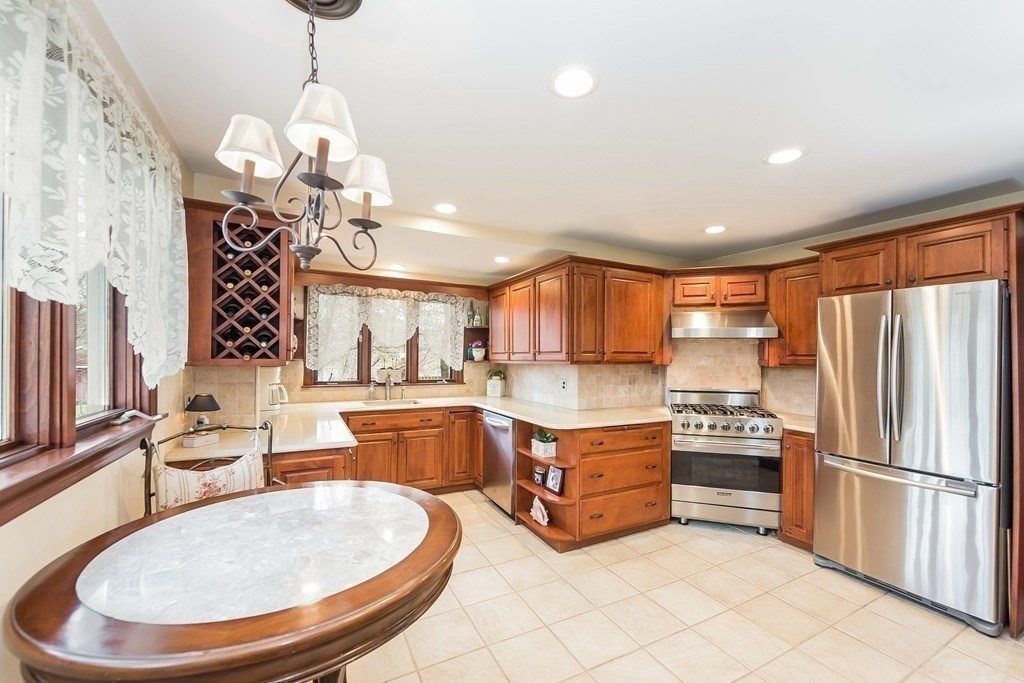 62 Evergreen Ave, Newton