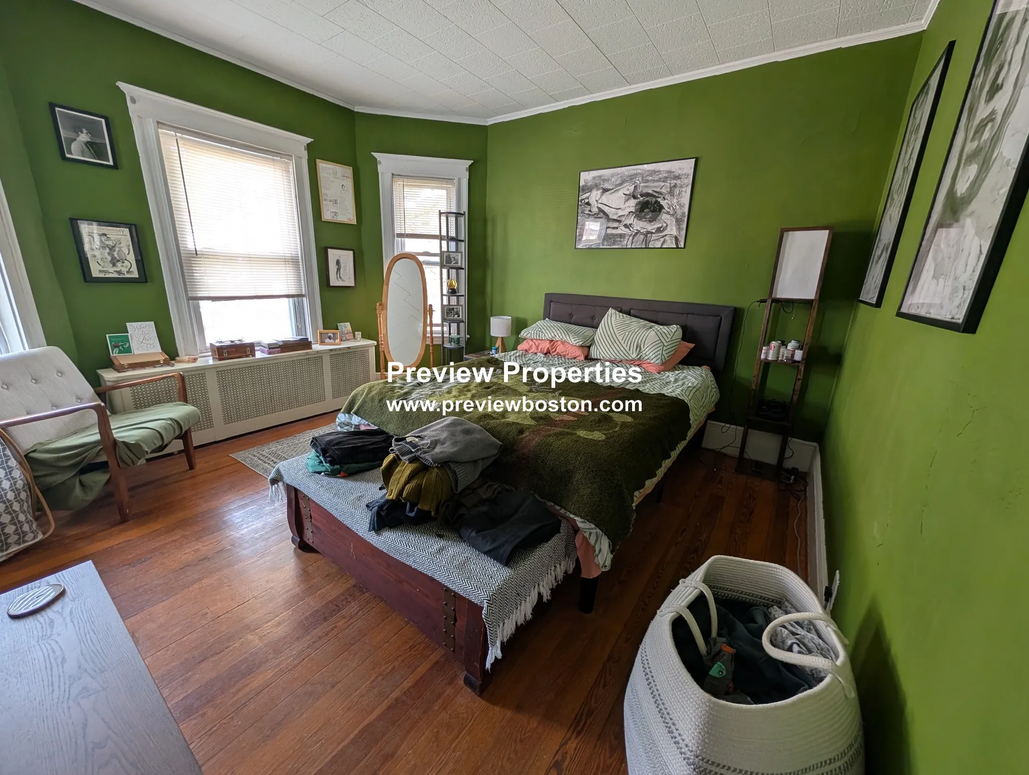 82 Chestnut Hill Ave, Brighton