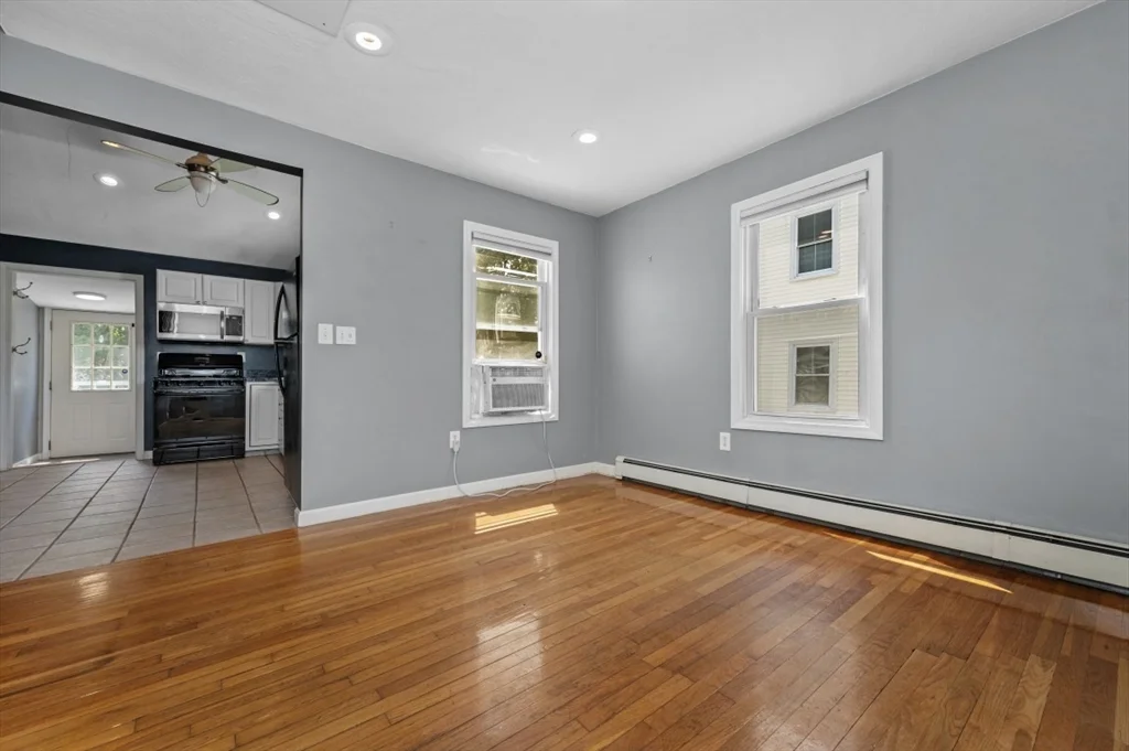 55 Cottage St, Melrose