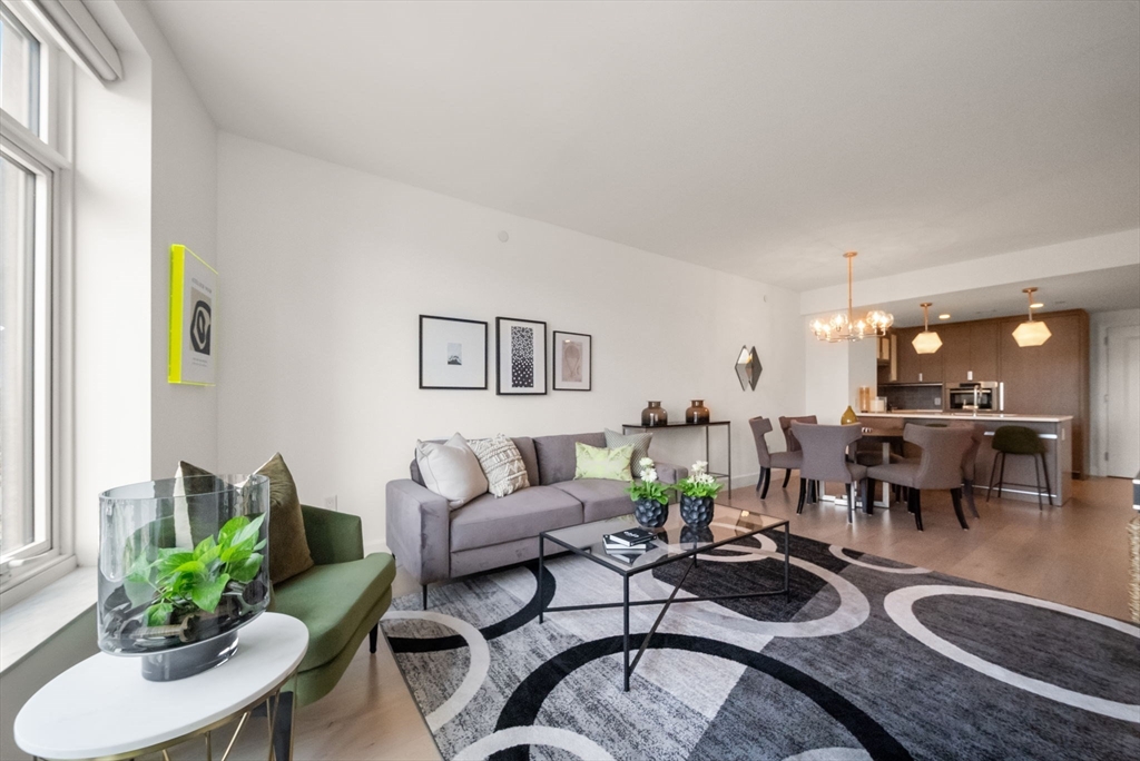 100 Lovejoy Wharf, Waterfront