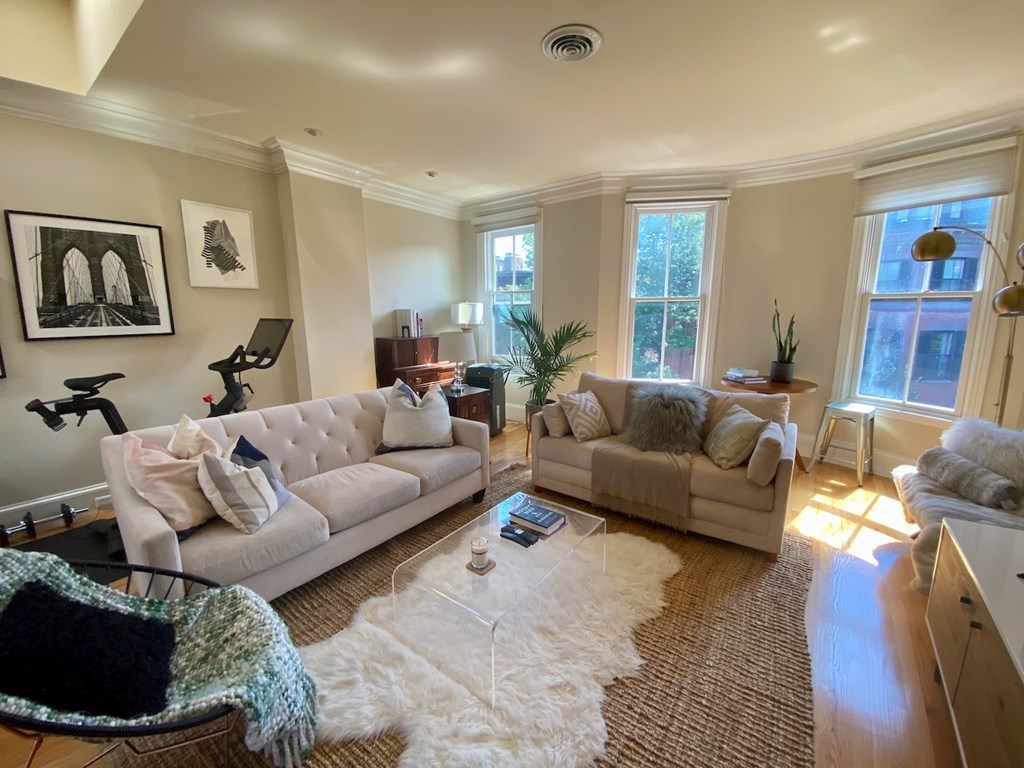 99 Pembroke, South End