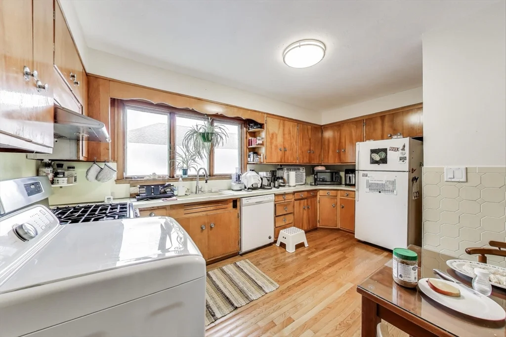 129 Oxford, Newton Center