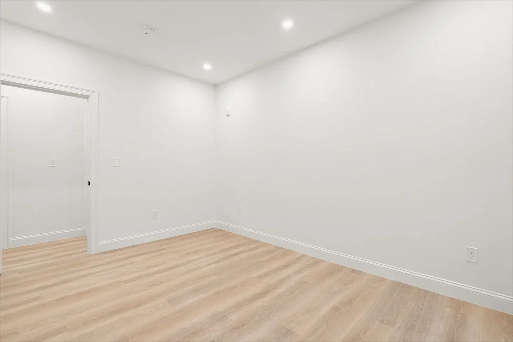 27 Shepard St, Brighton