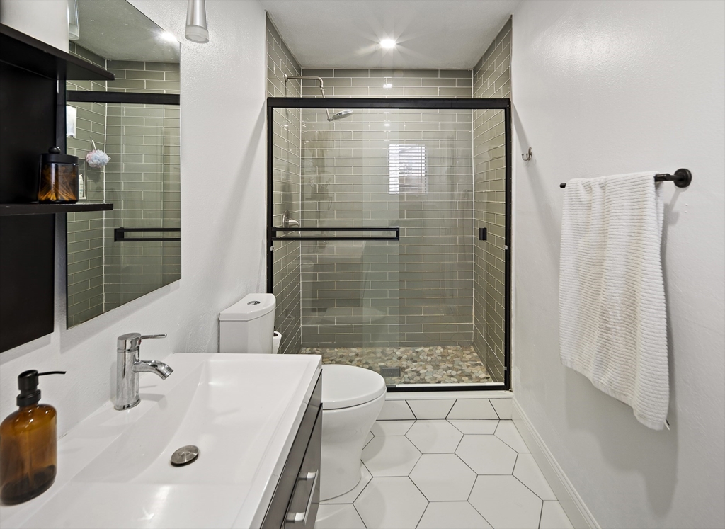 50 Triton Ave, Point Shirley