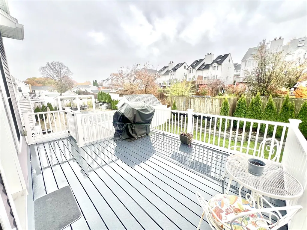 259 Oakwood Ave, Revere