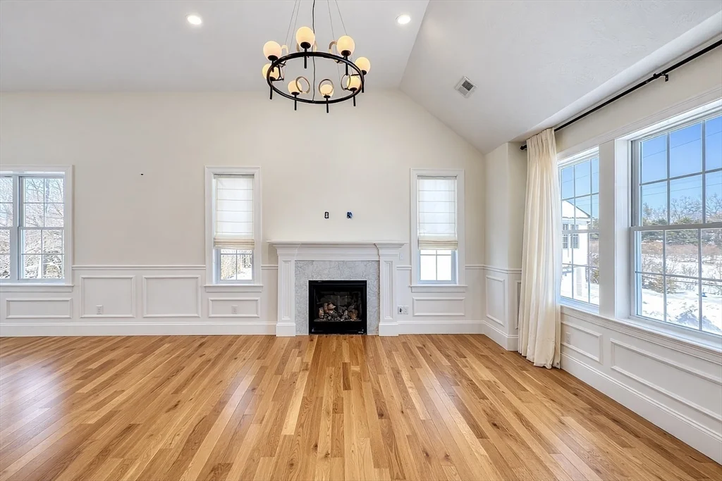 261 Main St, Shrewsbury