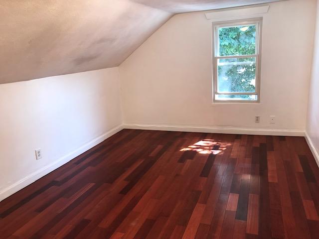 70 School St, The Port