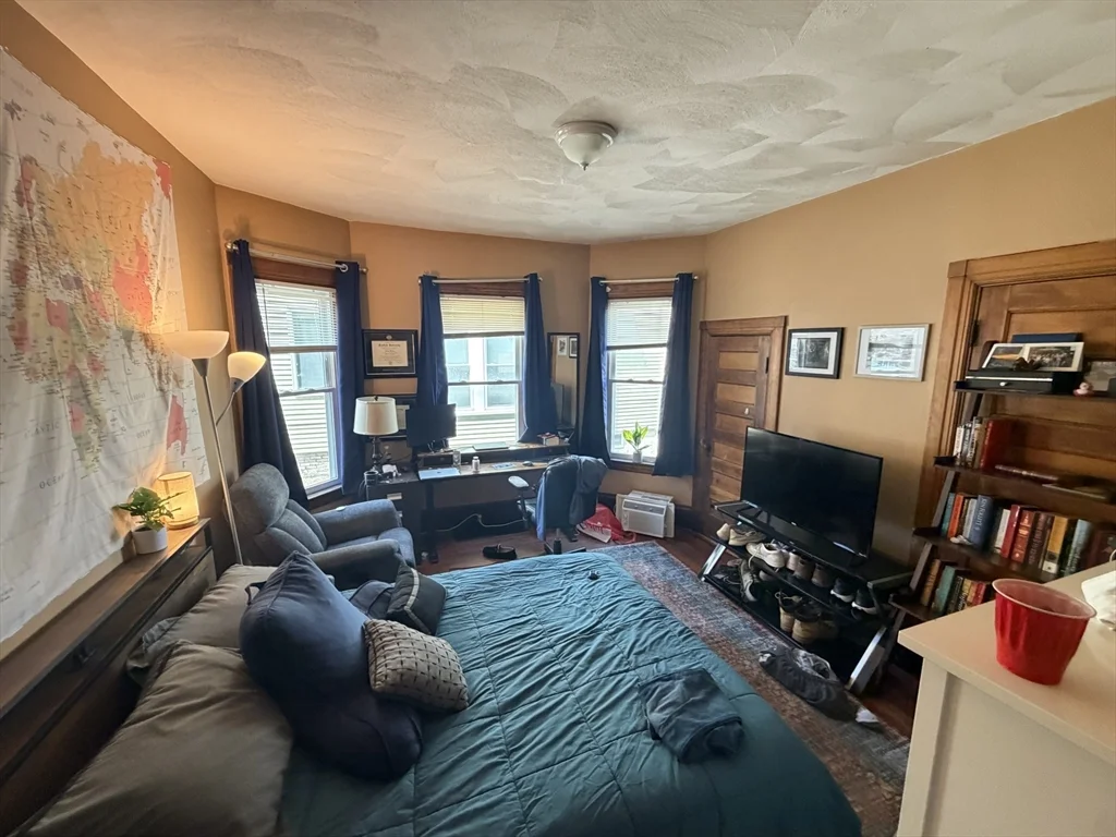 14 Madison St, Spring Hill