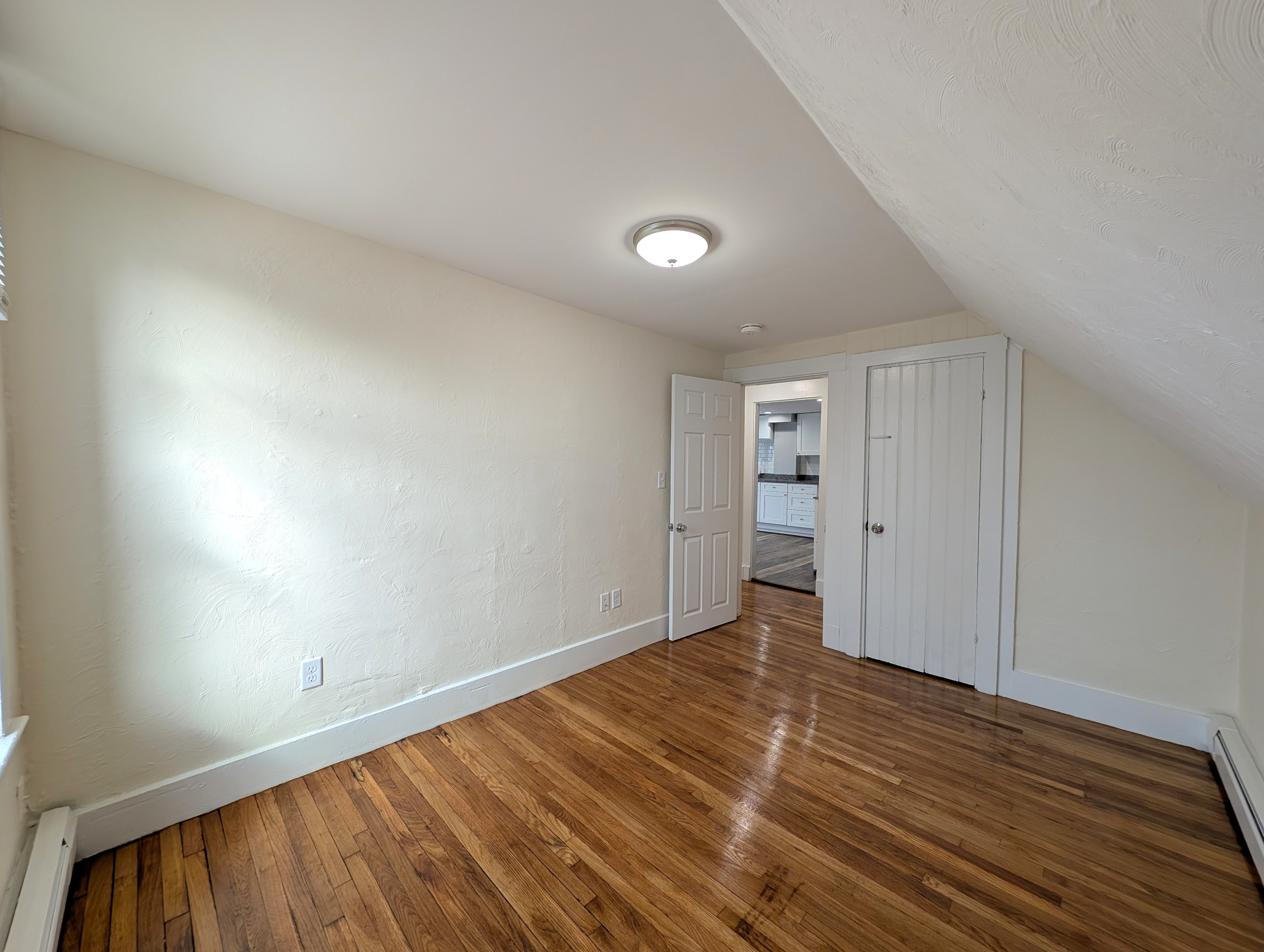 47 Orchard St, Medford