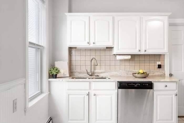 19 Chestnut, Jamaica Plain