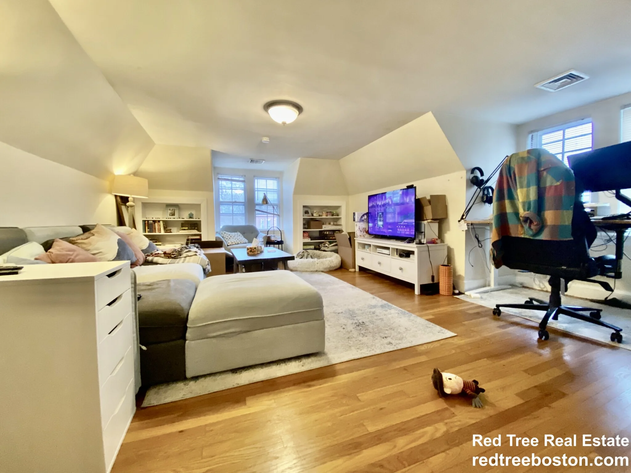 24 Grovenor Rd, Jamaica Plain