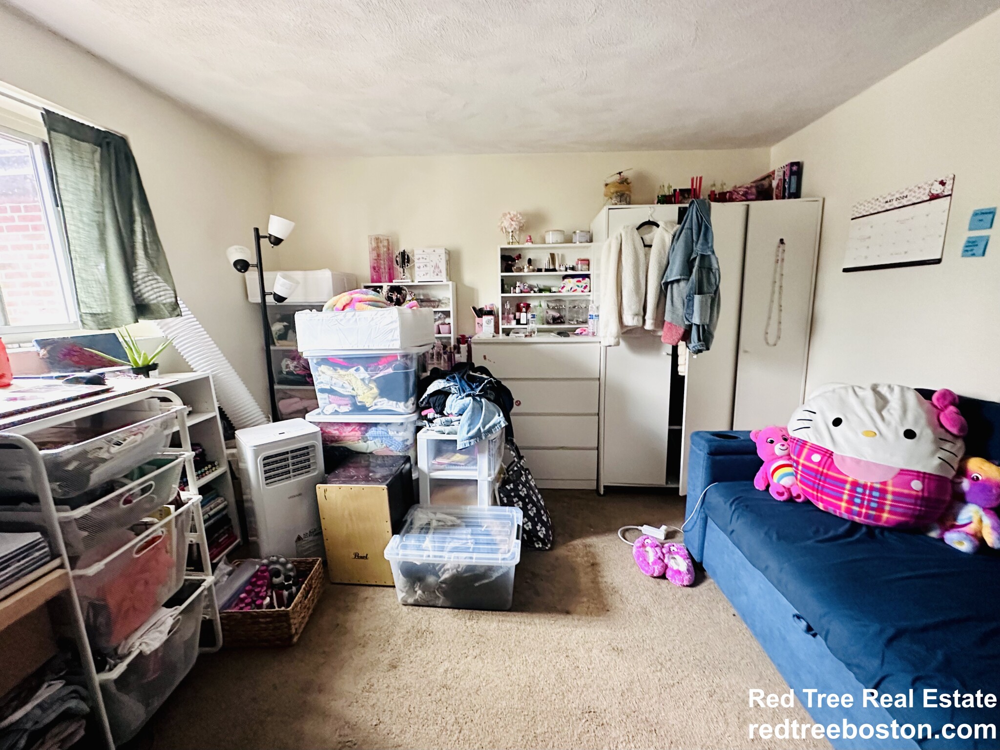 14 Bryon Rd, Chestnut Hill