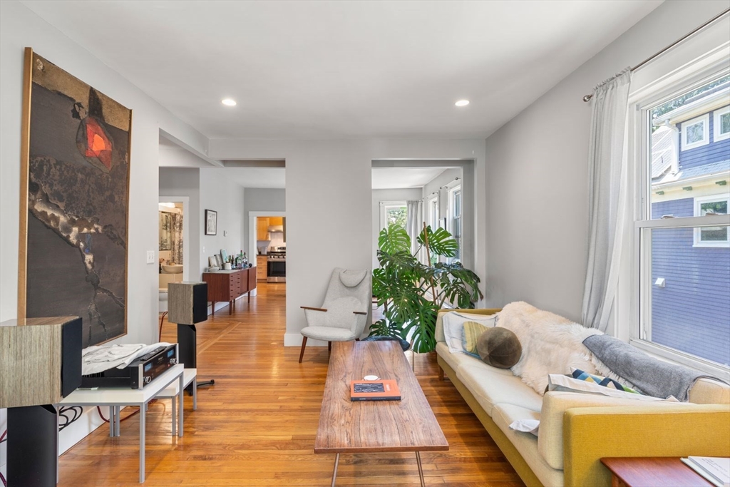 20 Glenwood Ave, Cambridgeport