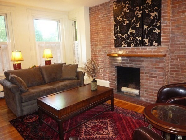 1 bed, 1 bath apartment for rent at 56 Kirkland St Unit 1, Harvard Square — photo 5 of 6