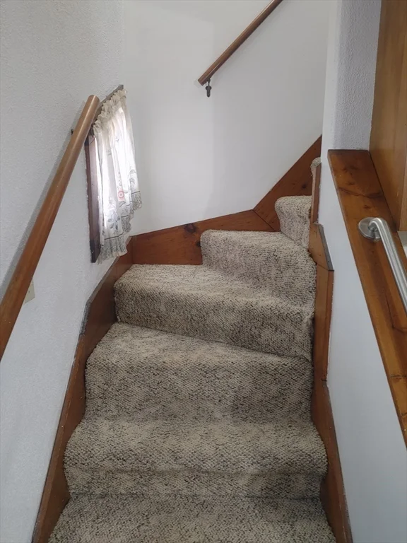 65 East St, North Attleboro