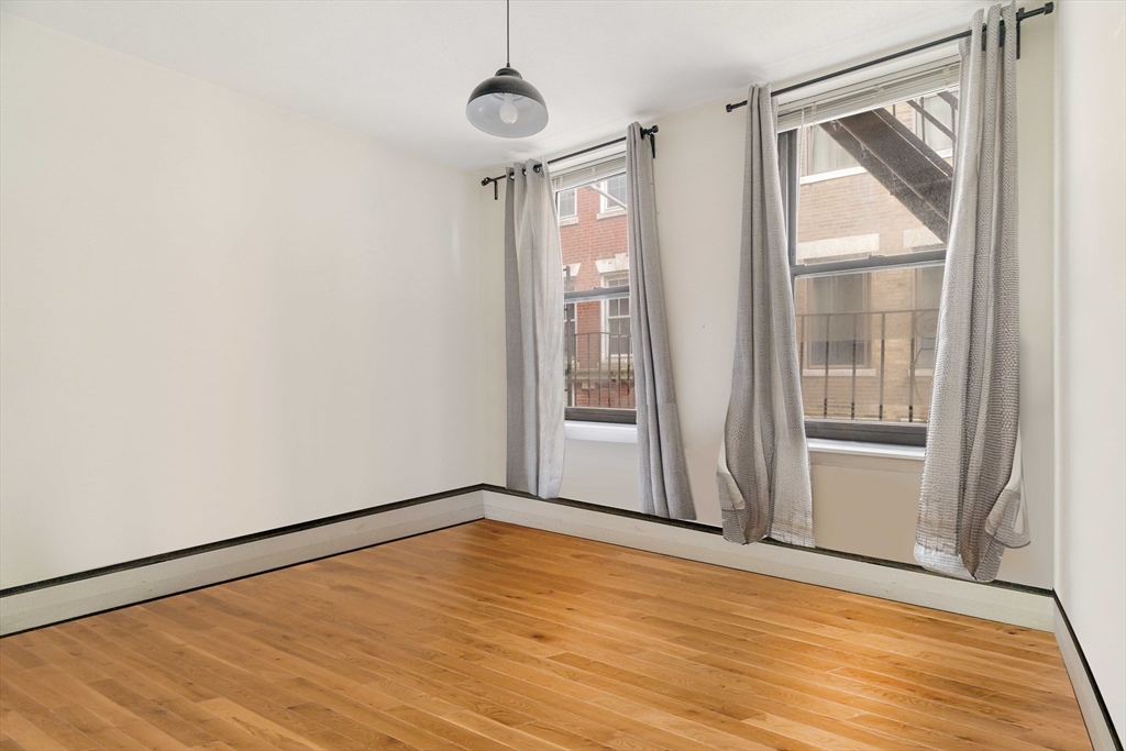 5 N Margin St, North End