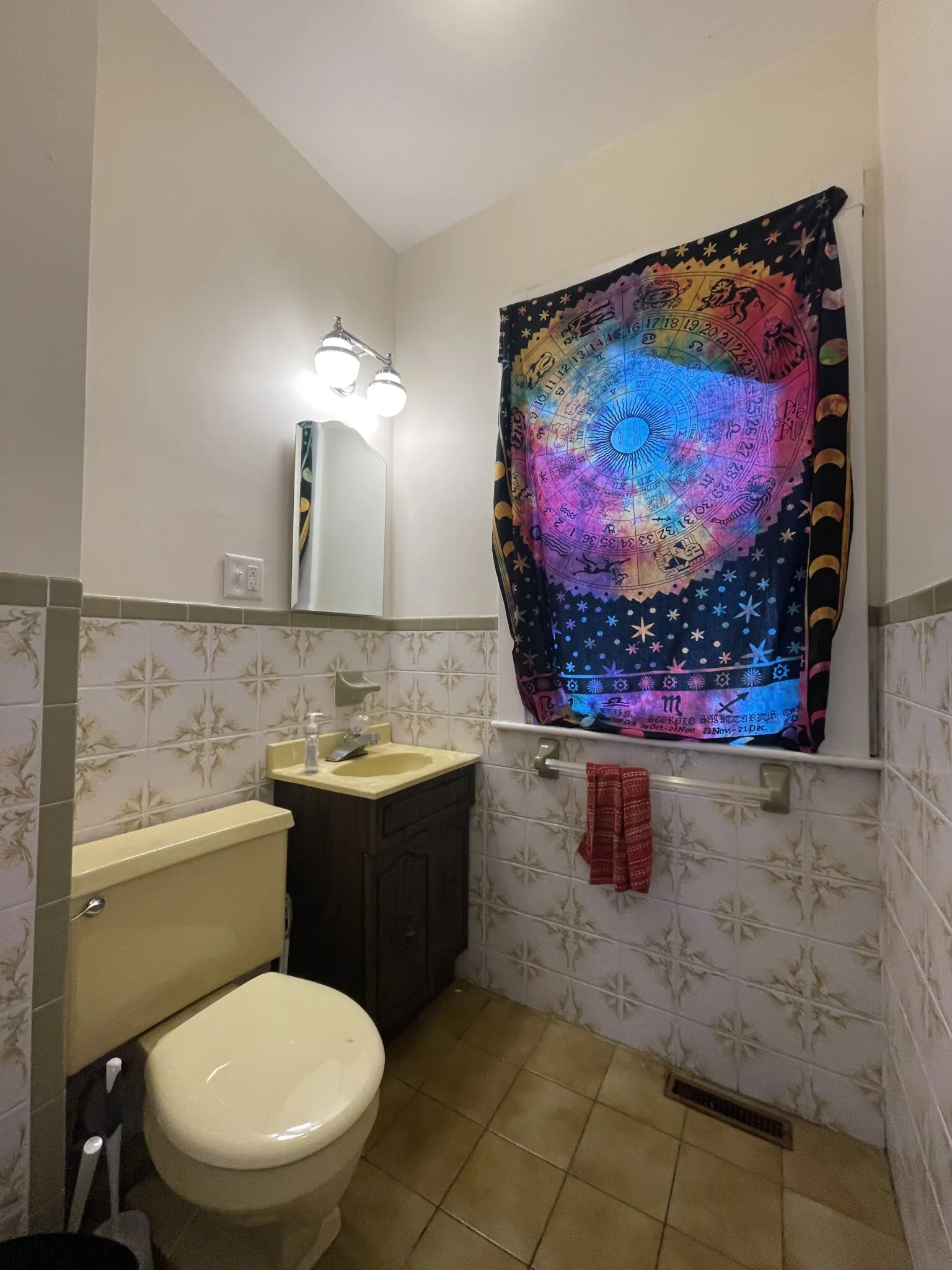 1 Woodstock Ave, Brighton