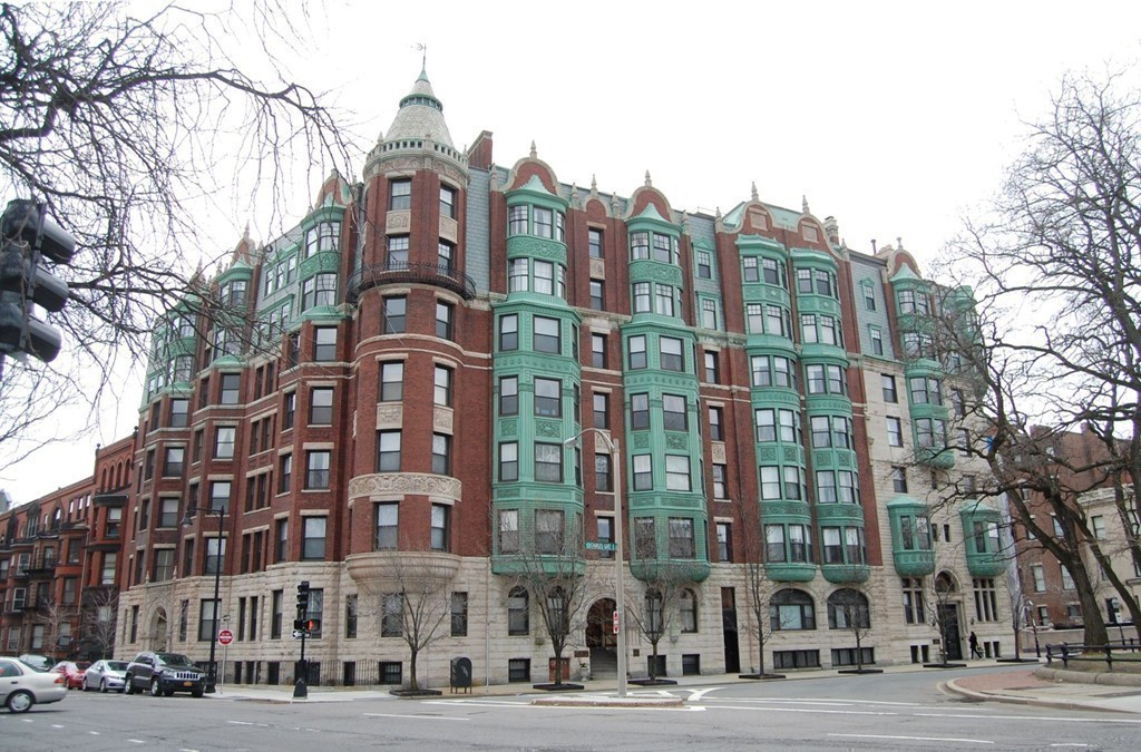 4 Charlesgate East, Back Bay