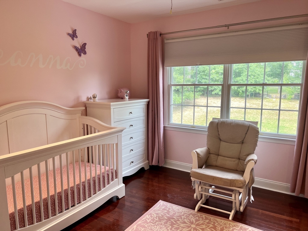 24 Endean Dr, Walpole