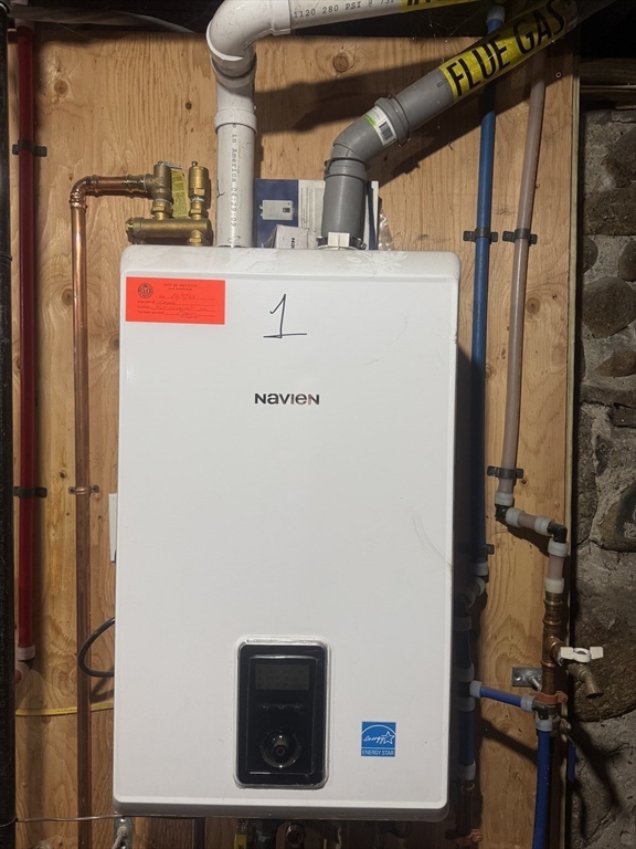 467 Crescent St, Brockton