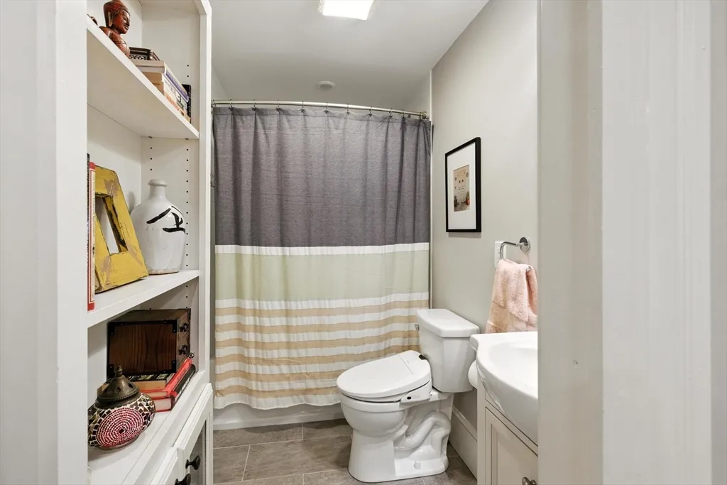 227 Centre St, Dorchester