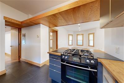 180 Columbia St, The Port