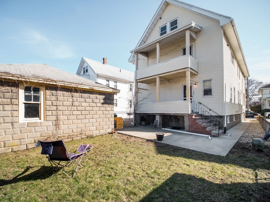 99 Second St, Medford