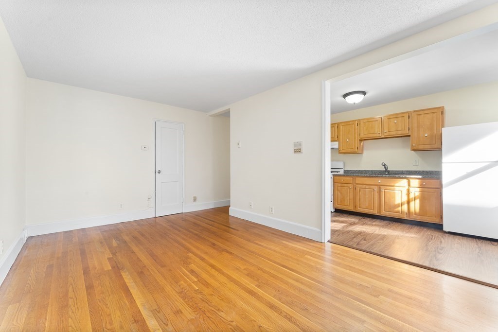 11 Victory Rd, Dorchester