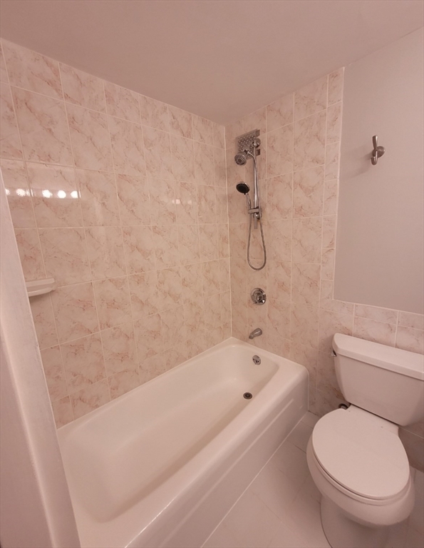 200 Swanton St, Winchester