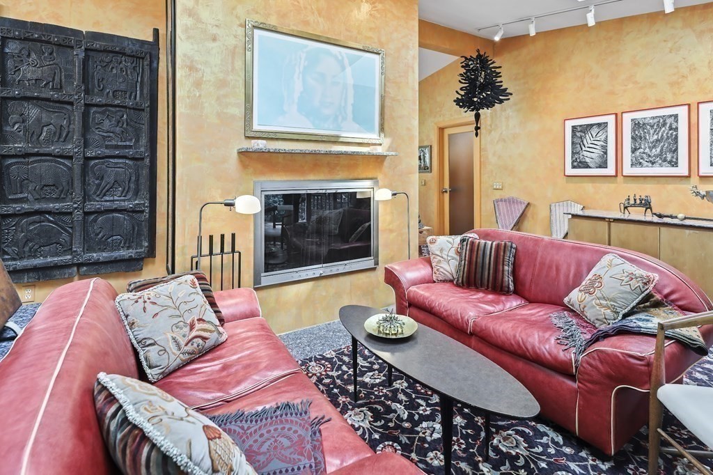 38 Cumberland Ave, Brookline