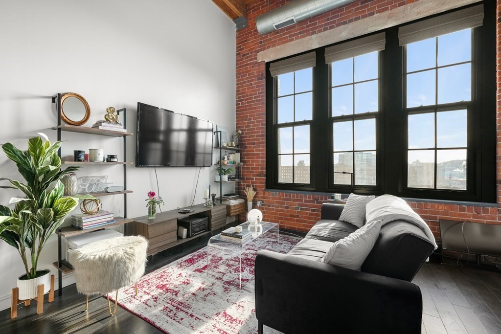 319 A St, Seaport District
