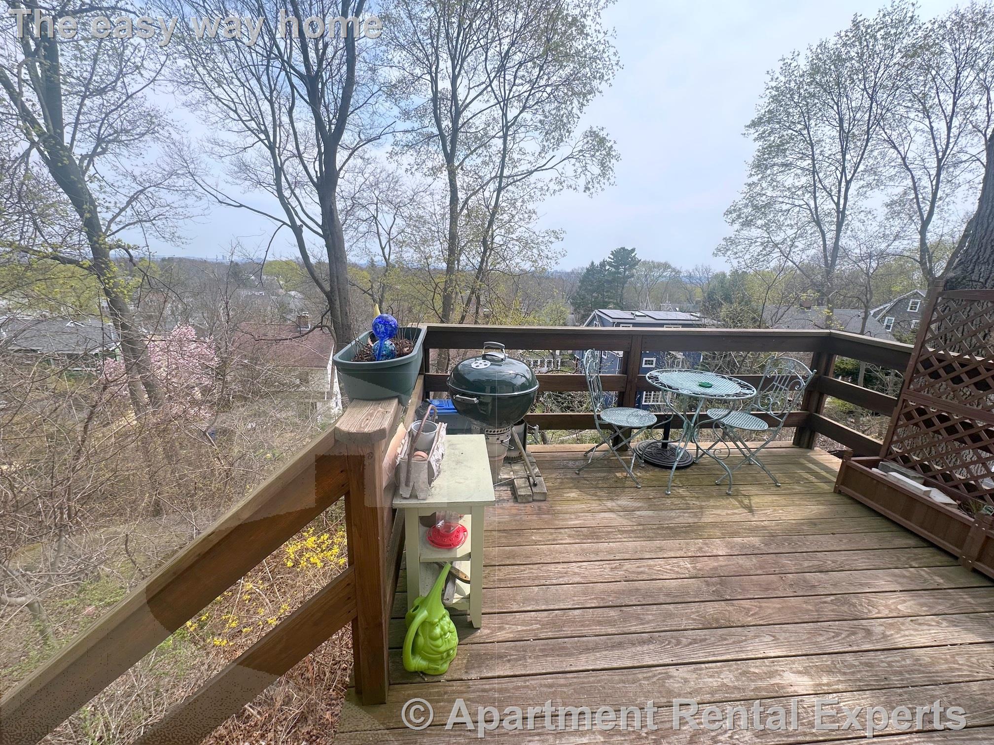 86 Coolidge Rd, Arlington Heights