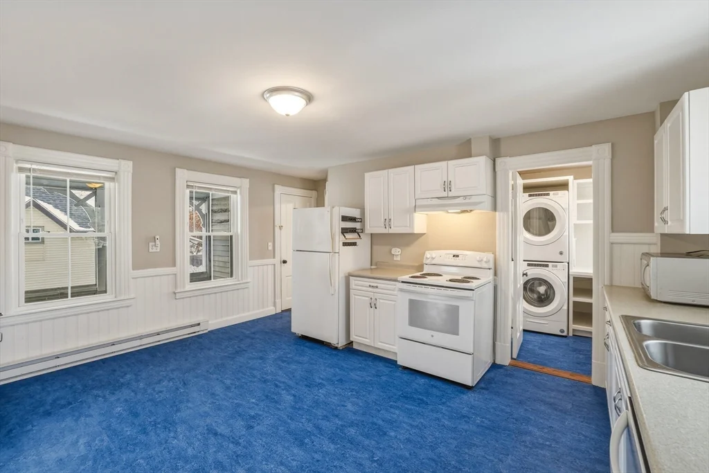 105 Nonotuck St, Holyoke