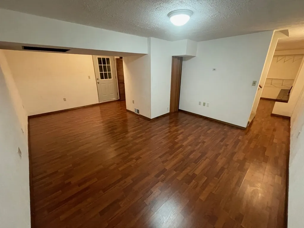 16 Bowstring Way, Marlborough