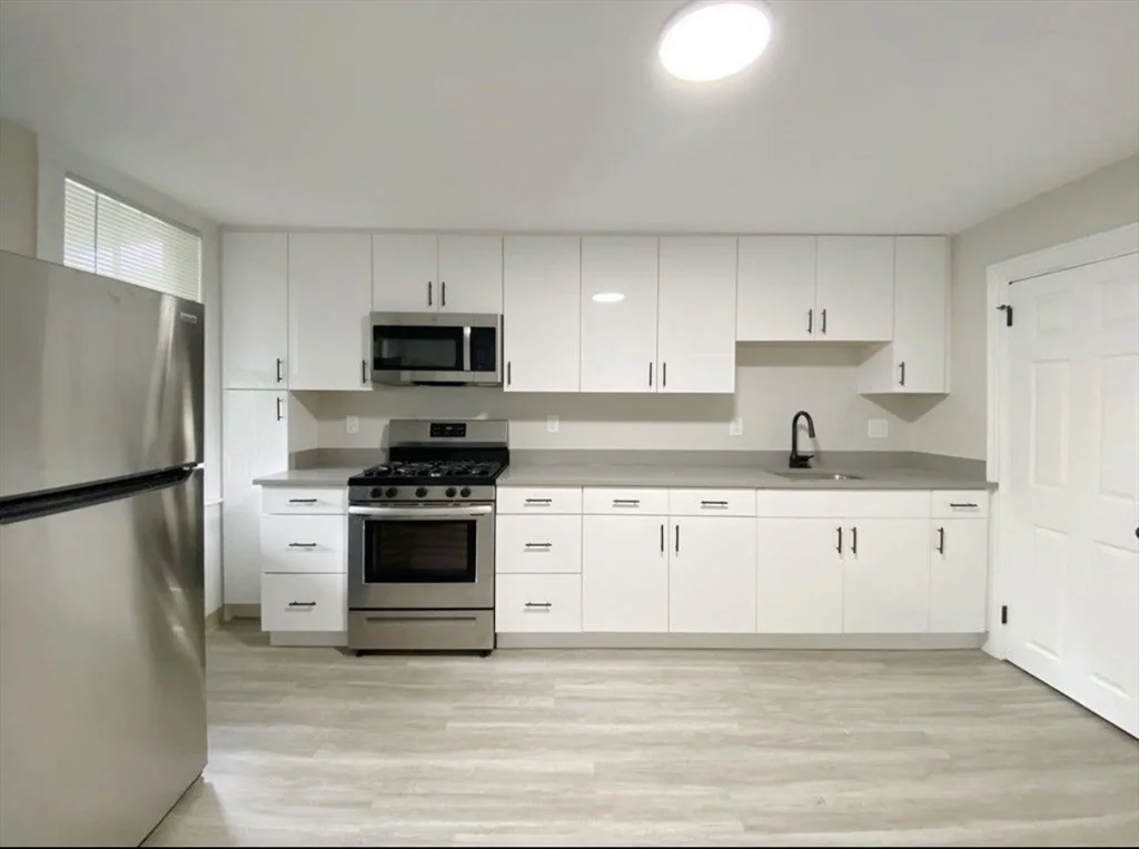 124 Trenton St, Eagle Hill